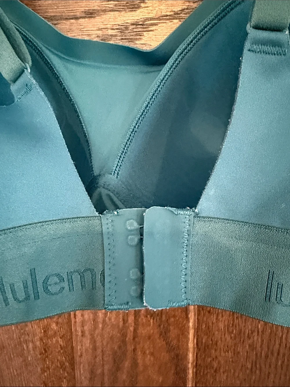 lululemon athletica Teal Blue Fine Form Sports Bra 32DD